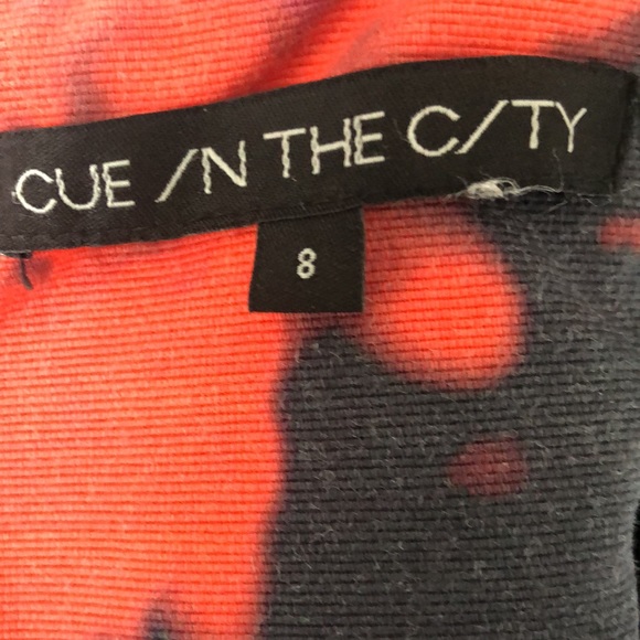 Host pic 🔥🔥Cue in the city -my Favourite dress I’ve ever Owned-superb dress - Picture 10 of 11